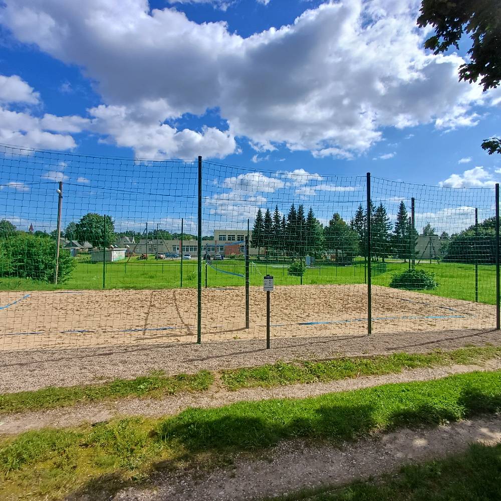 Plezinio tinklinio aiksteles irengimas